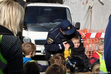 Tudi otroci kamniških šol in vrtcev so bili danes trajnostno povezavi  (25)